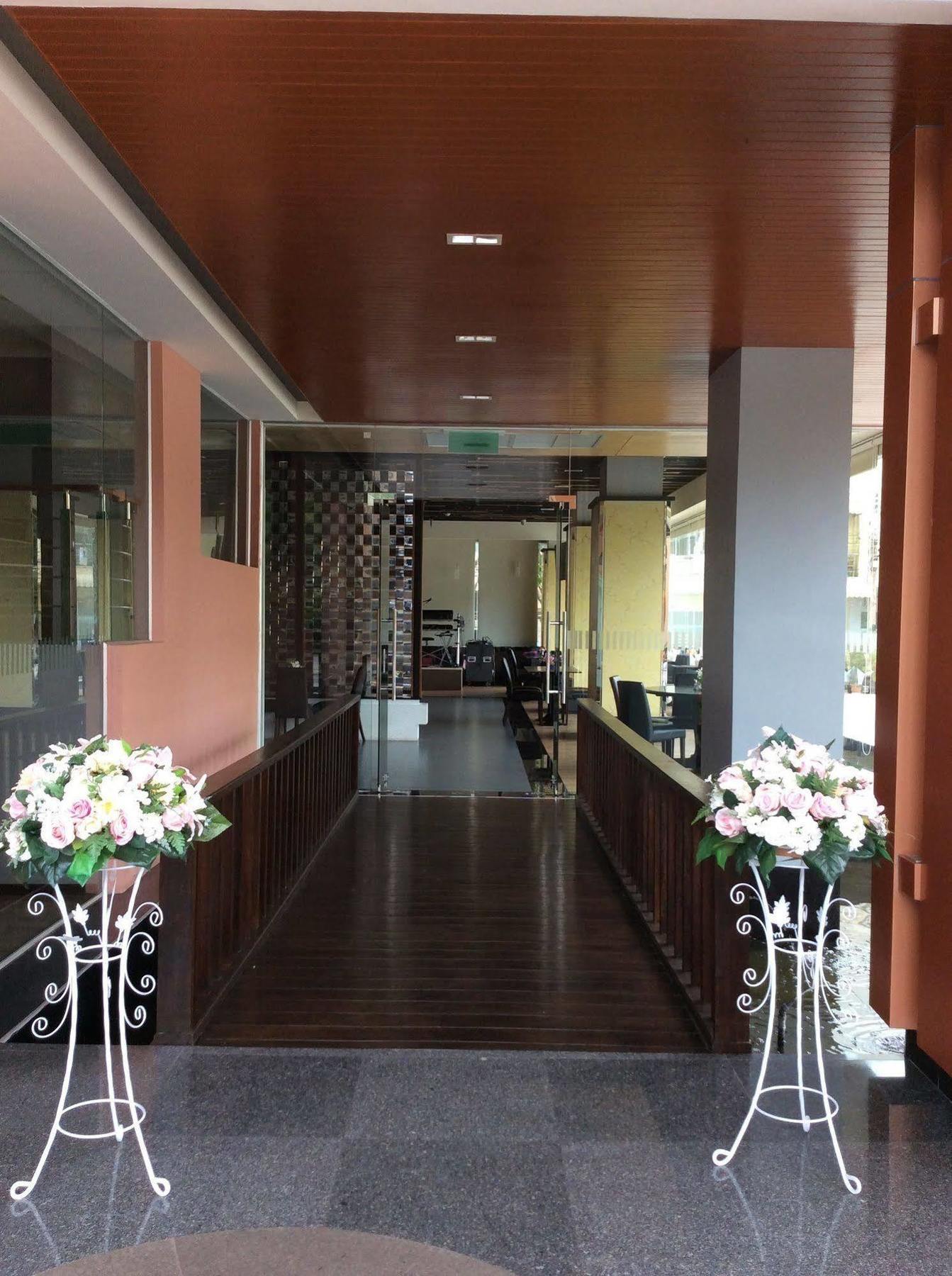 Grand Oliver Hotel Danok Szadau Kültér fotó
